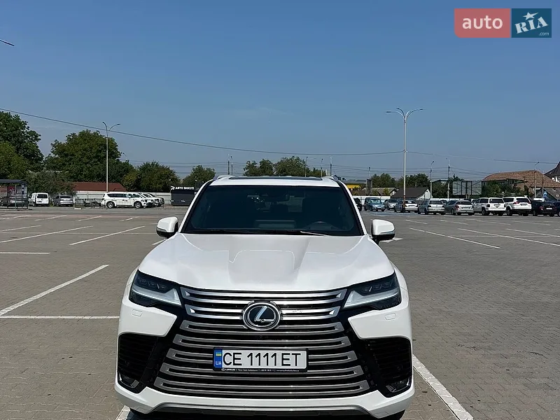 Lexus LX