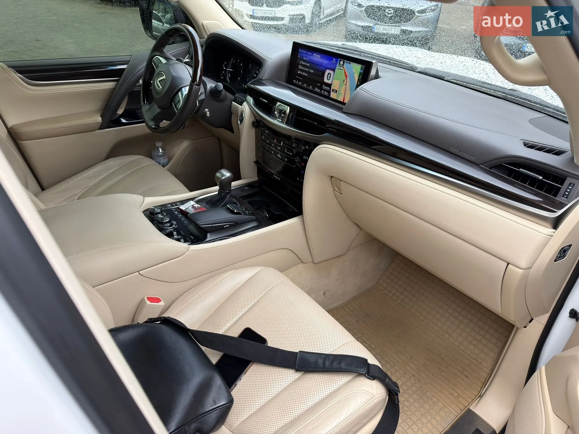 2017 Lexus LX - мініатюра 19