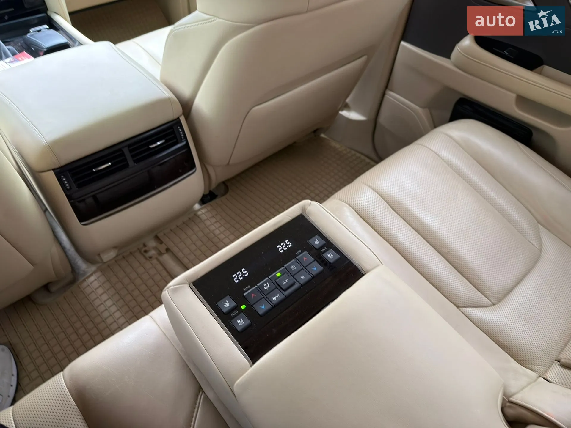 2017 Lexus LX - мініатюра 25