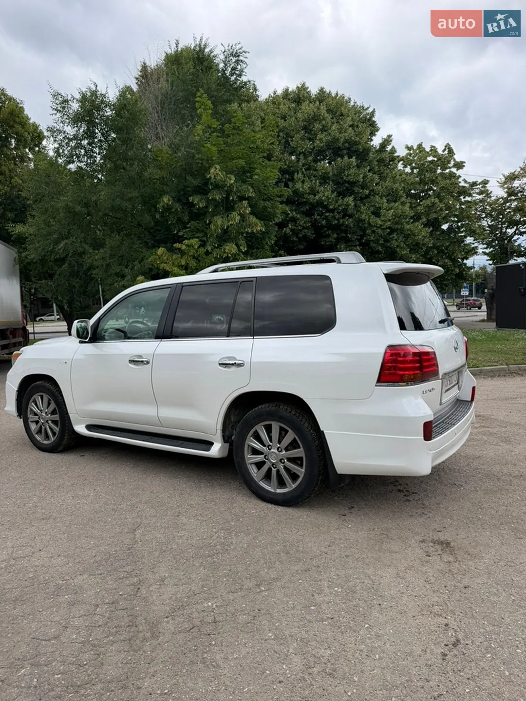 2011 Lexus LX - мініатюра 8