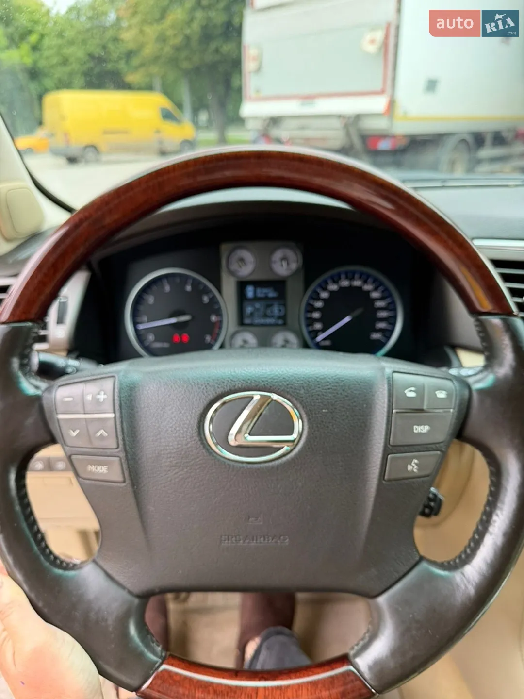 2011 Lexus LX - мініатюра 9
