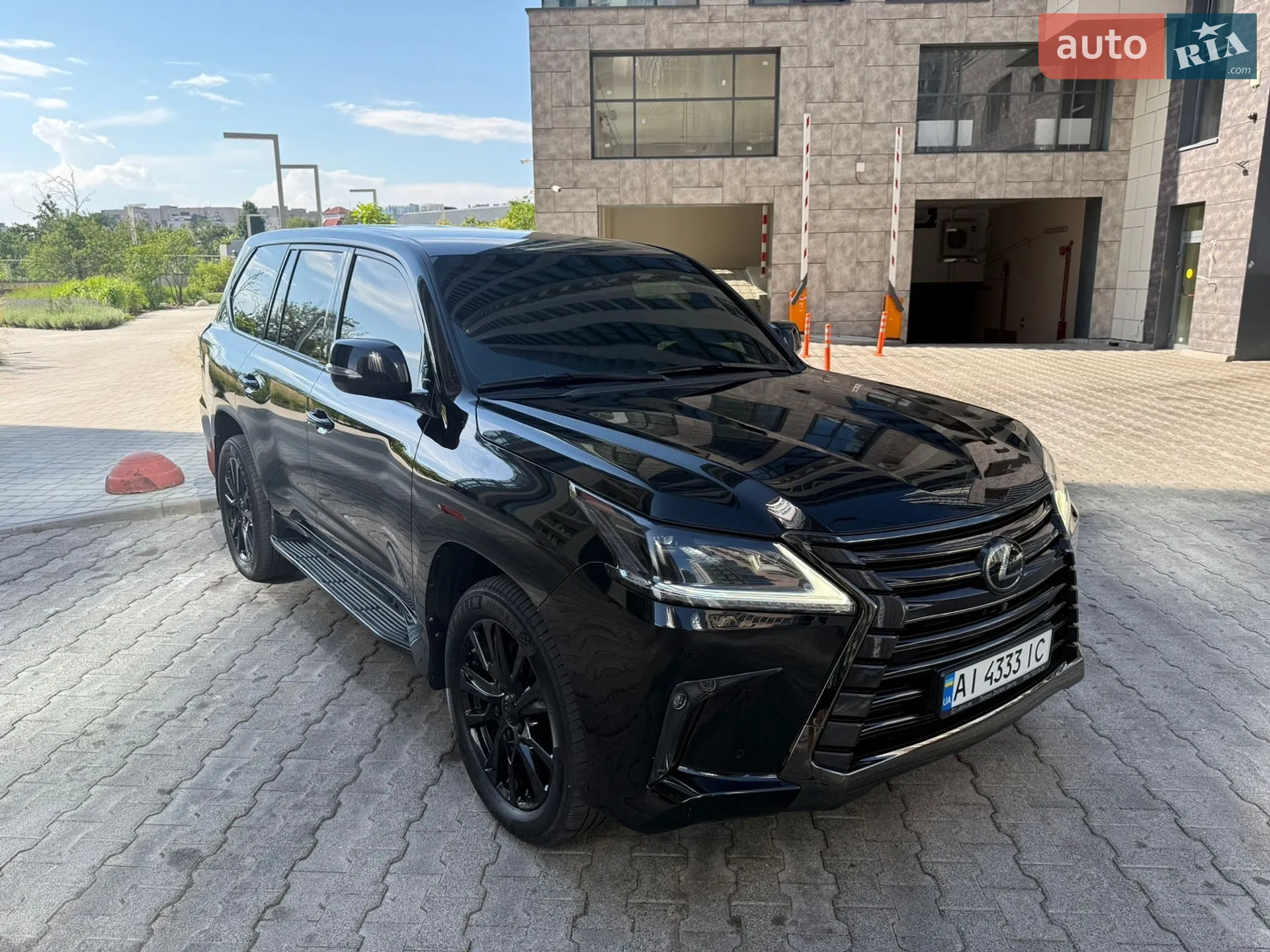 2019 Lexus LX - мініатюра 8