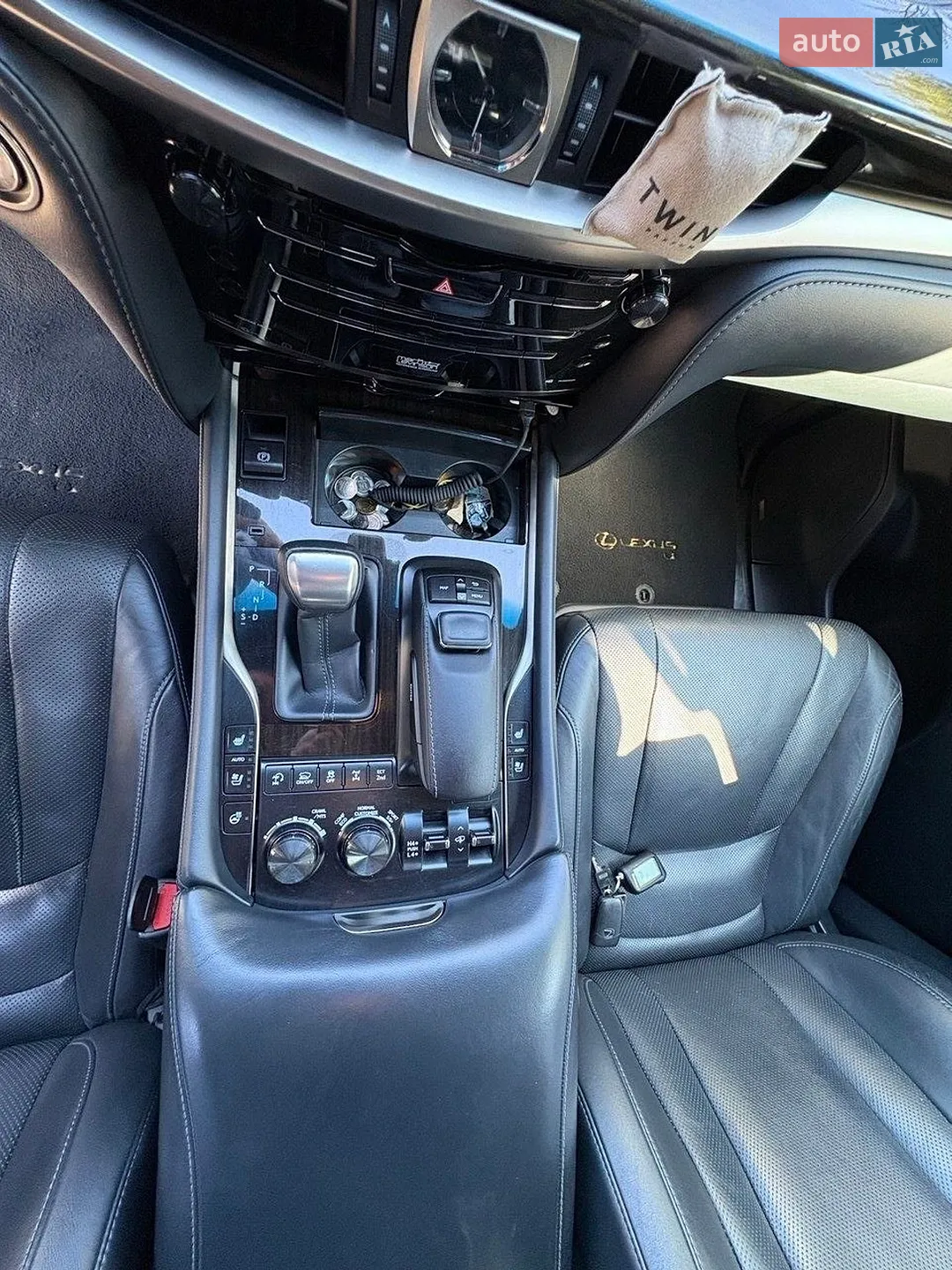 2019 Lexus LX - мініатюра 7