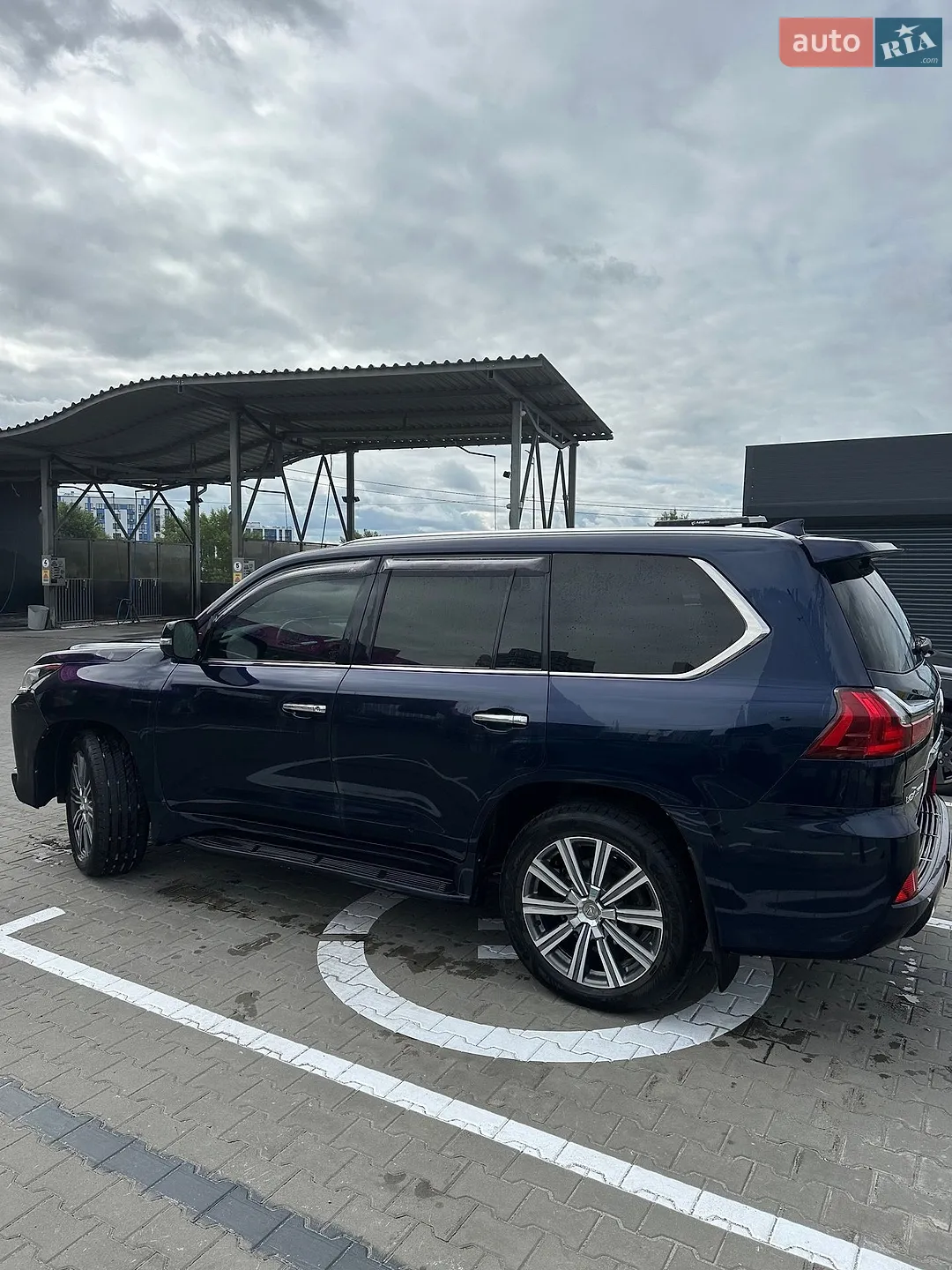 2017 Lexus LX - мініатюра 5