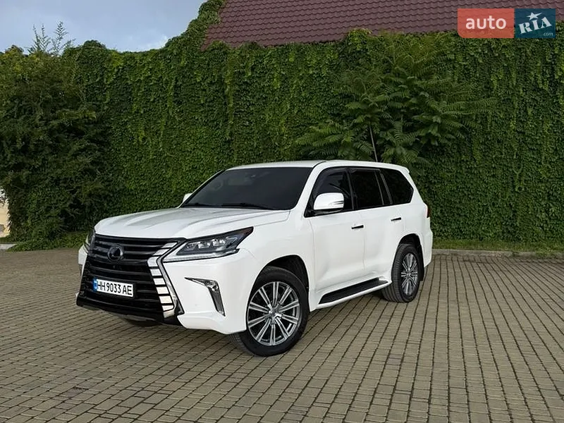 Lexus LX