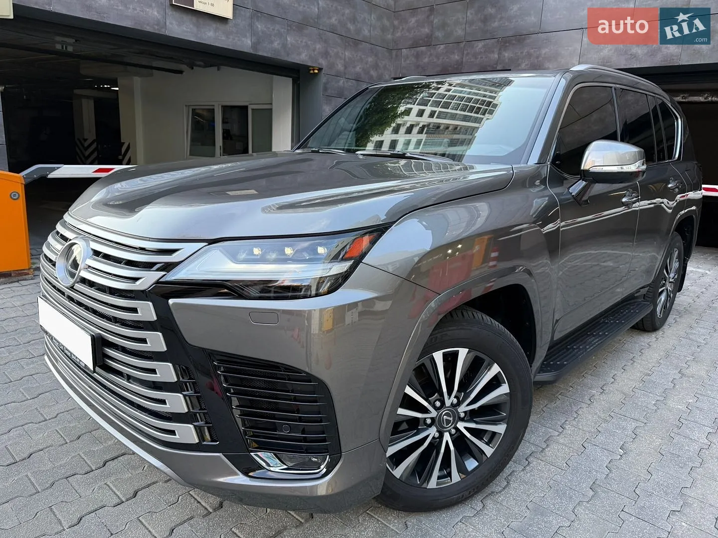 2025 Lexus LX - мініатюра 4
