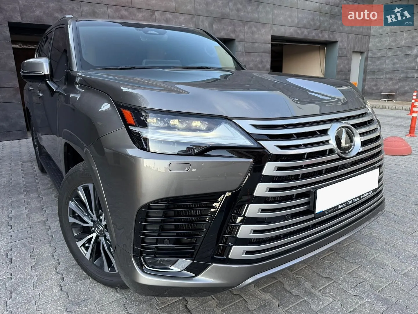 2025 Lexus LX - мініатюра 6