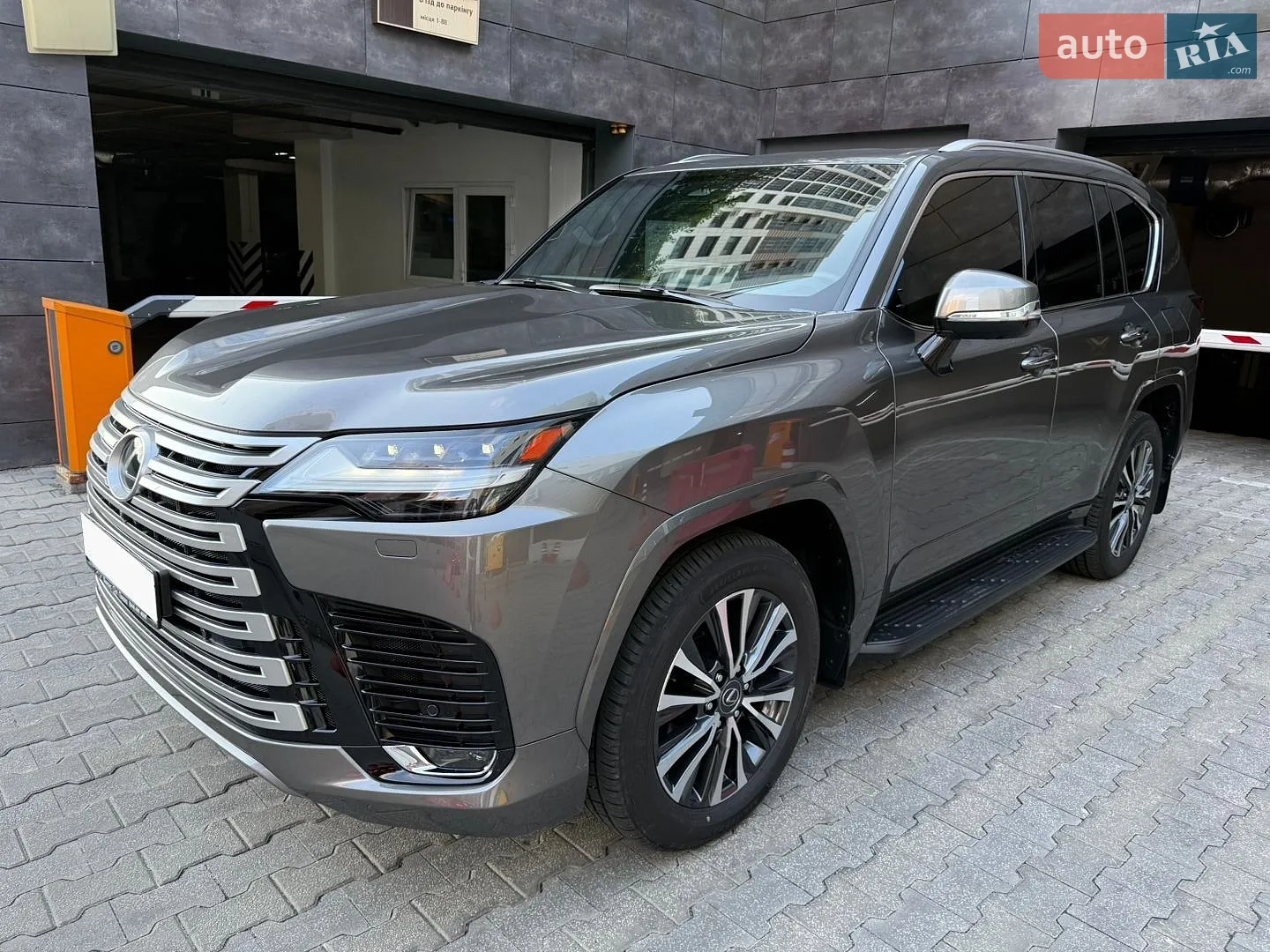 2025 Lexus LX - мініатюра 10