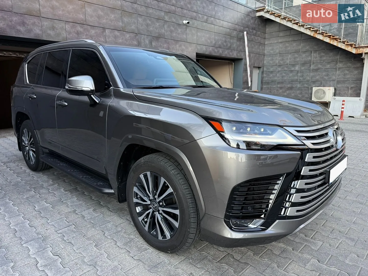 2025 Lexus LX - мініатюра 9