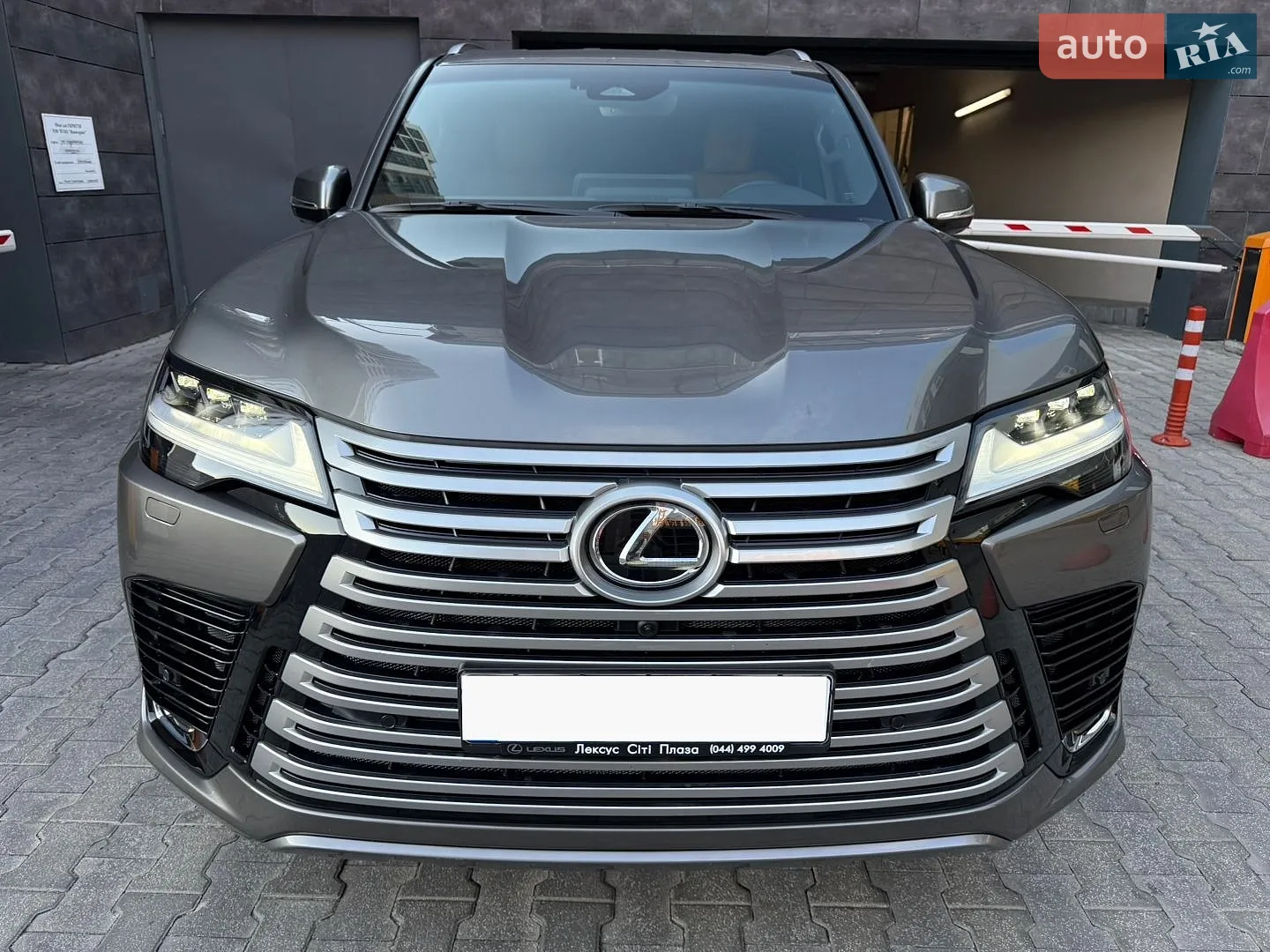 2025 Lexus LX - мініатюра 11
