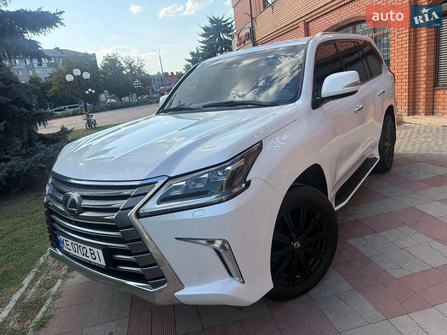 2017 Lexus LX - мініатюра 7