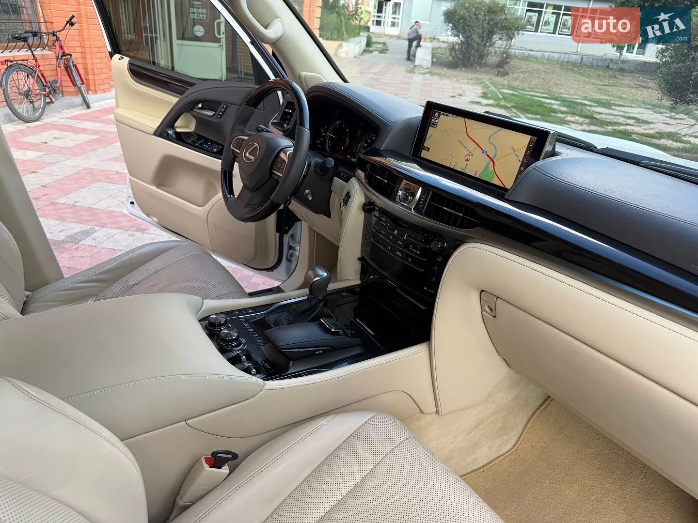2017 Lexus LX - мініатюра 21