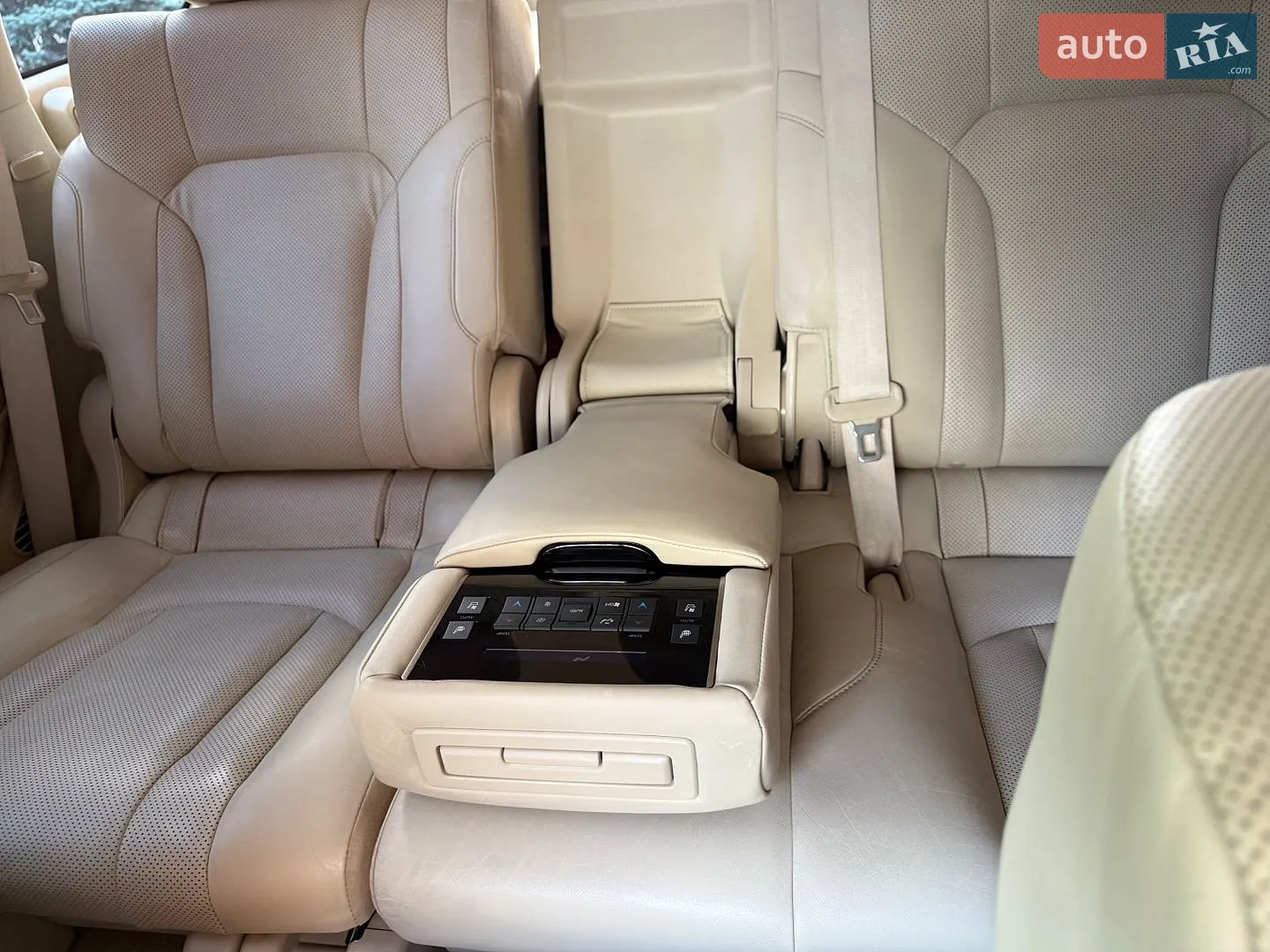 2017 Lexus LX - мініатюра 35