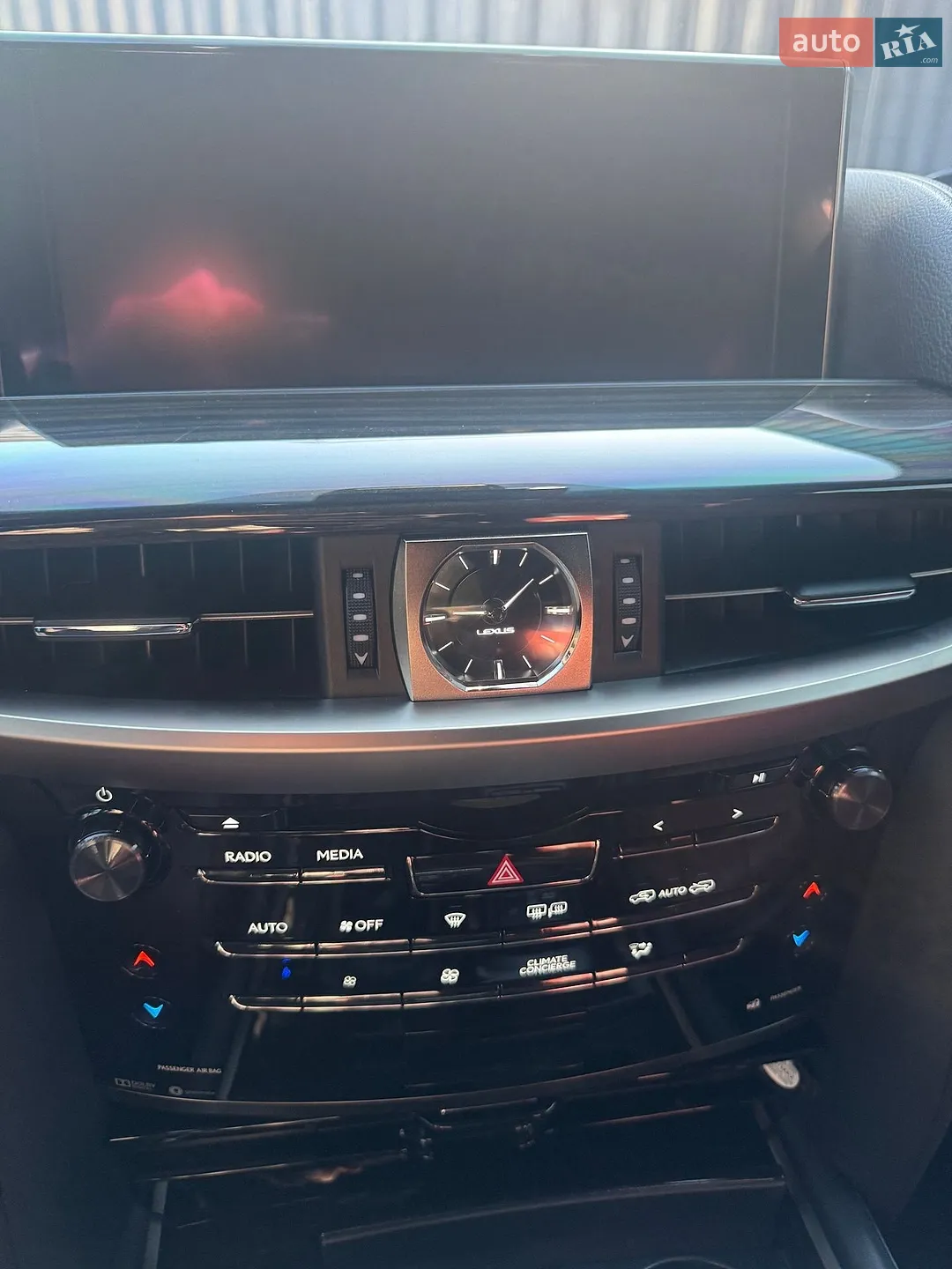 2019 Lexus LX - мініатюра 46