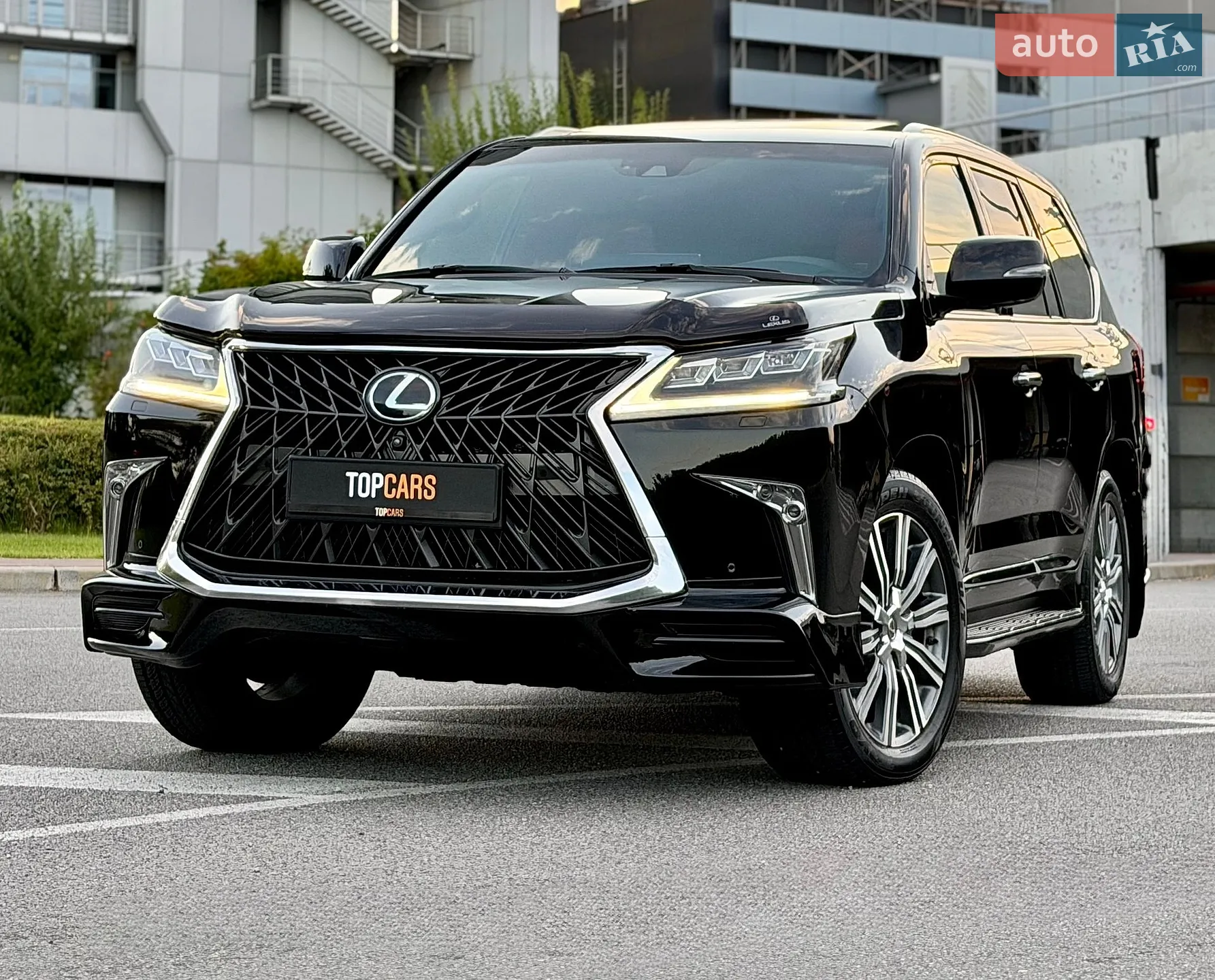 2016 Lexus LX - мініатюра 2