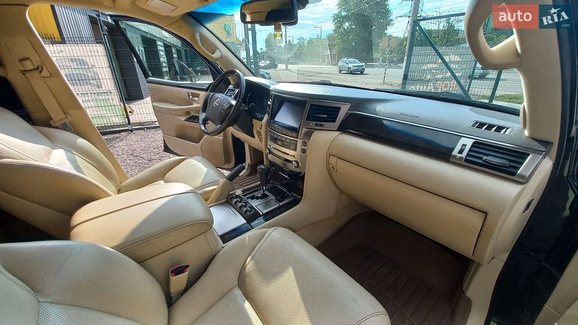 2014 Lexus LX - мініатюра 25