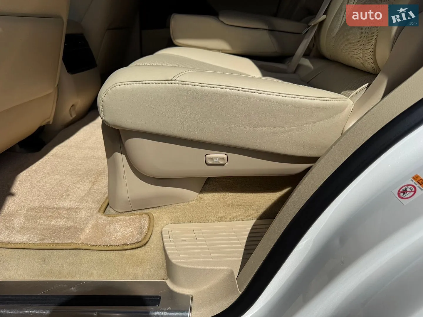 2016 Lexus LX - мініатюра 19