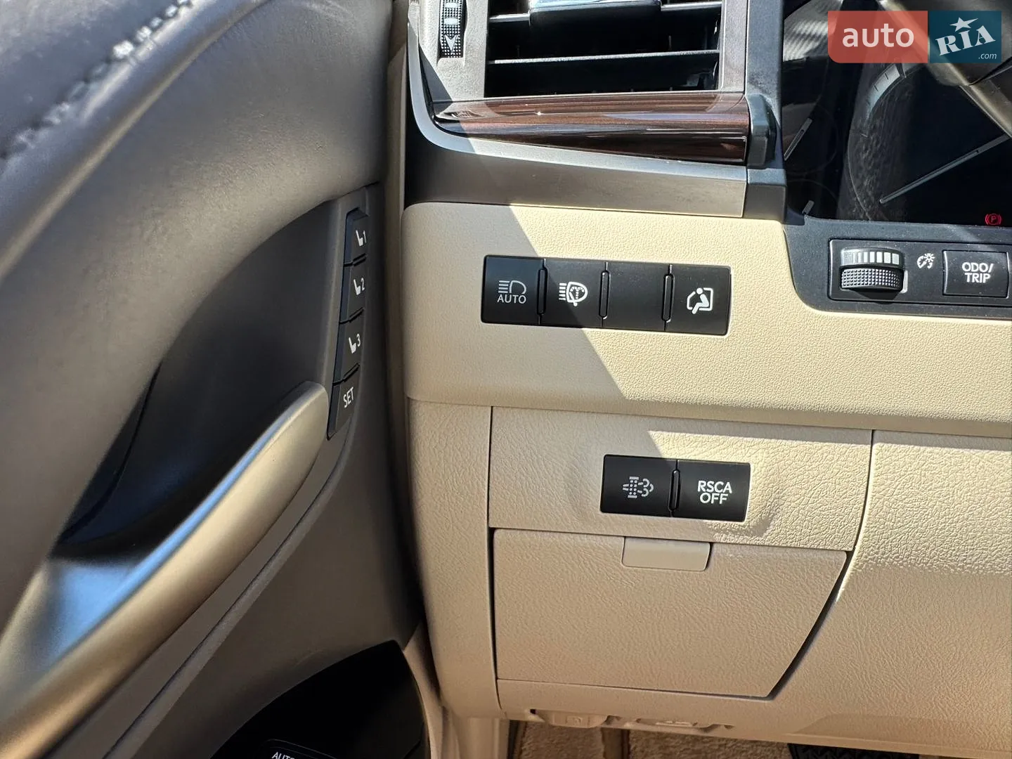 2016 Lexus LX - мініатюра 38