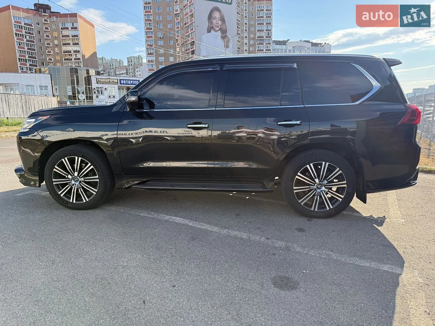 2019 Lexus LX - мініатюра 11