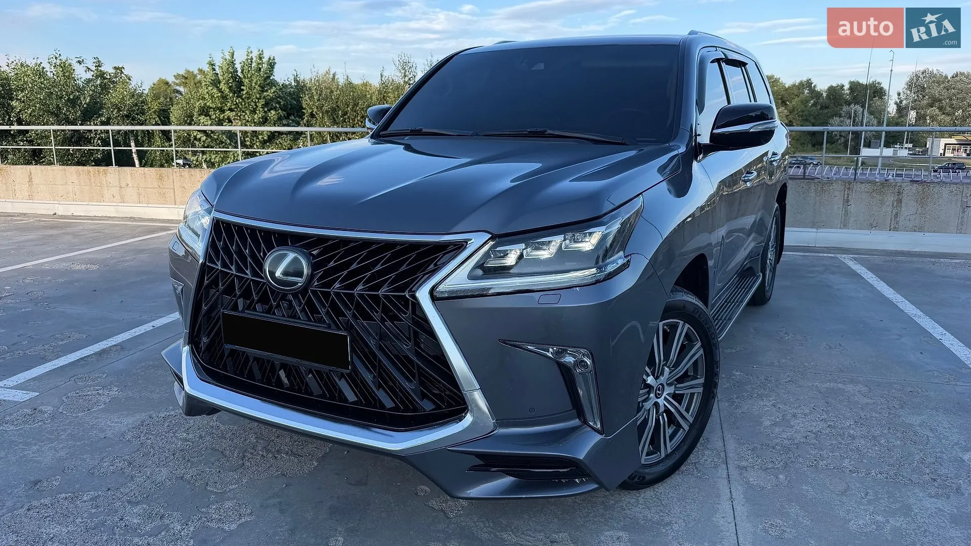 2016 Lexus LX - фото 1
