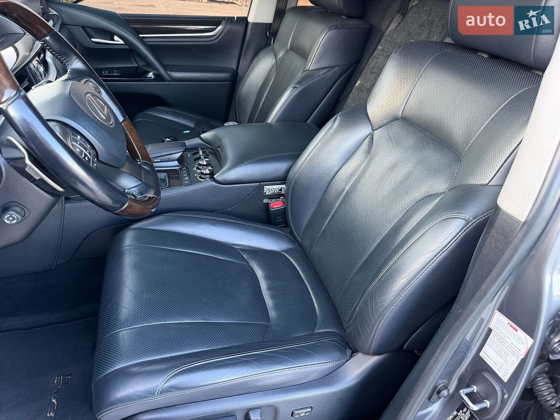 2016 Lexus LX - мініатюра 21
