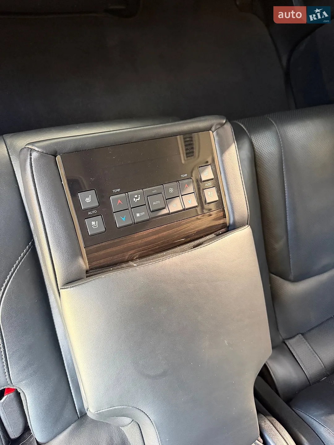2016 Lexus LX - мініатюра 31