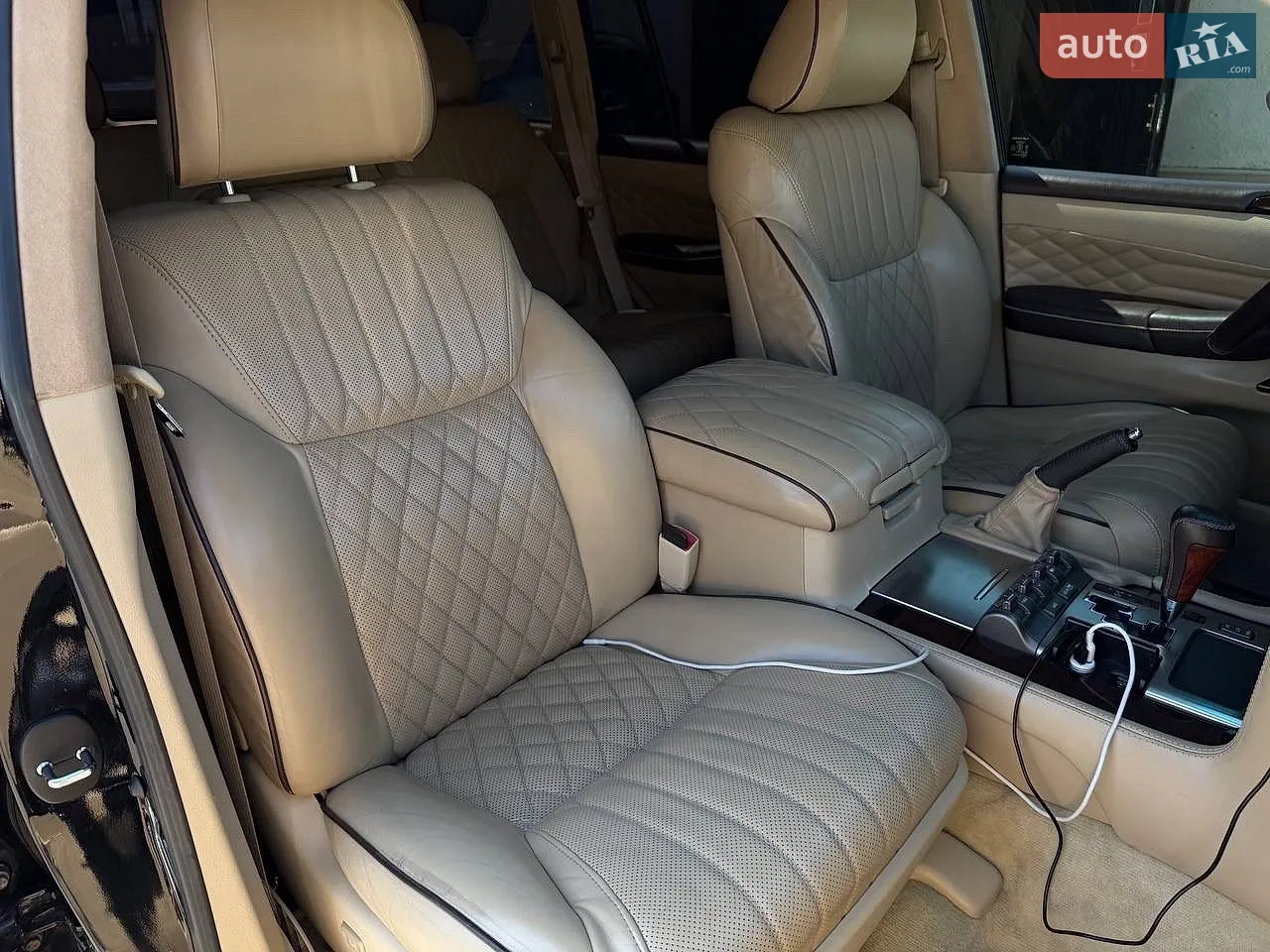 2010 Lexus LX - мініатюра 28