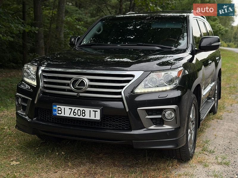 Позашляховик / Кросовер Lexus LX 2012 в Лубнах