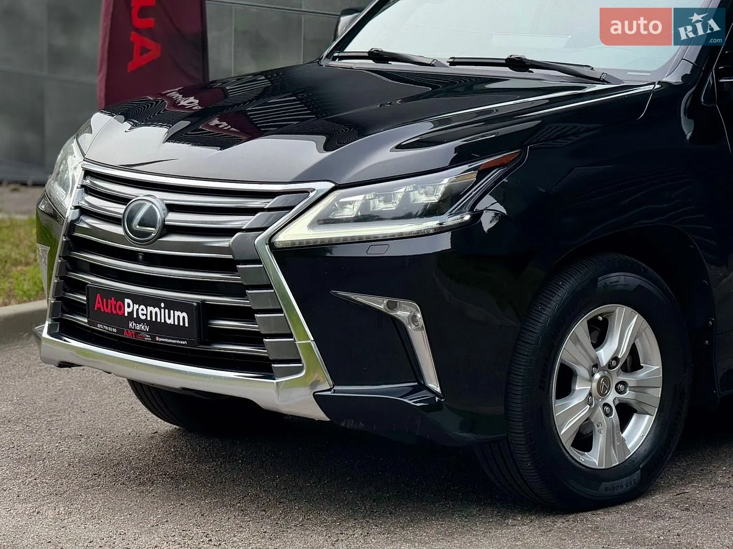2016 Lexus LX - мініатюра 11