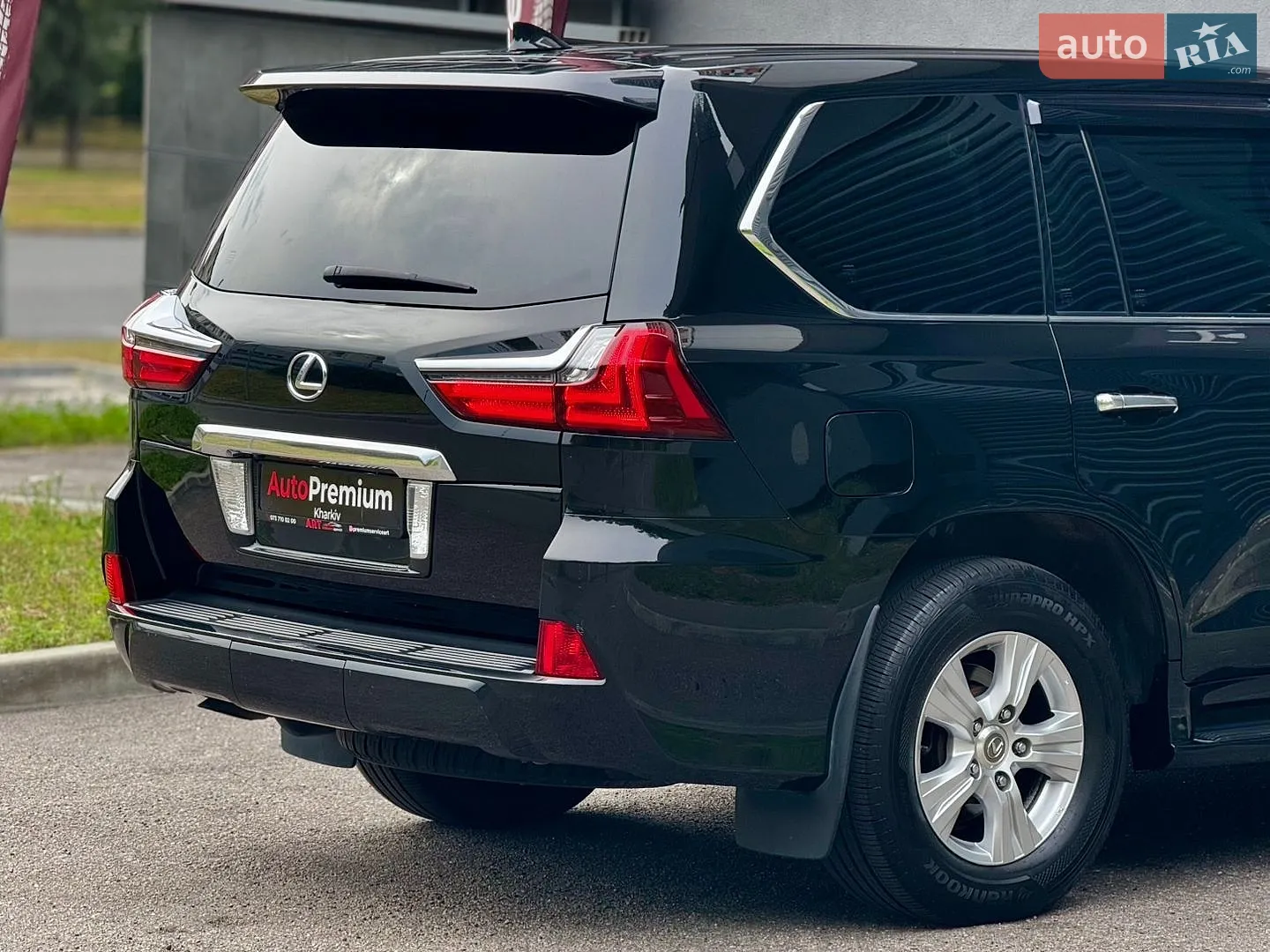 2016 Lexus LX - мініатюра 12
