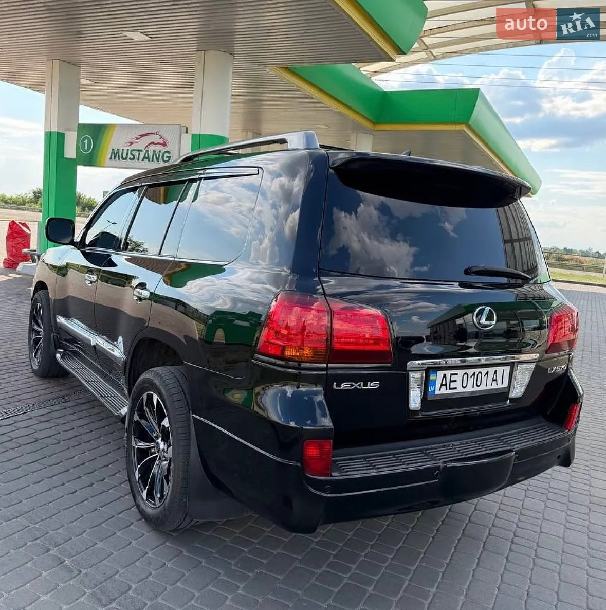 2010 Lexus LX - мініатюра 5