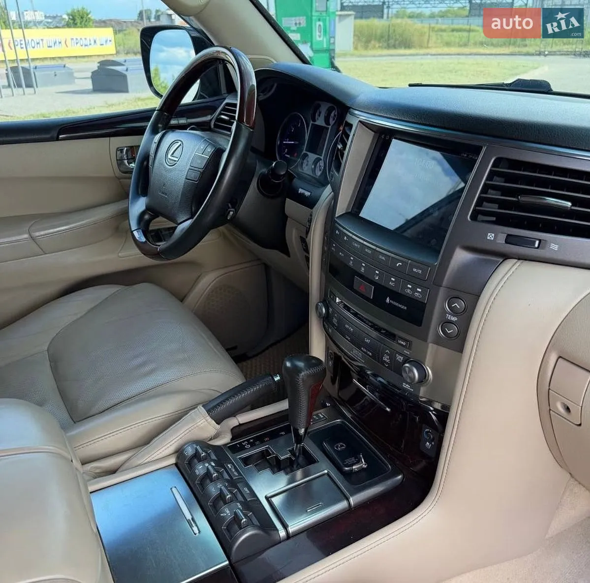 2010 Lexus LX - мініатюра 14