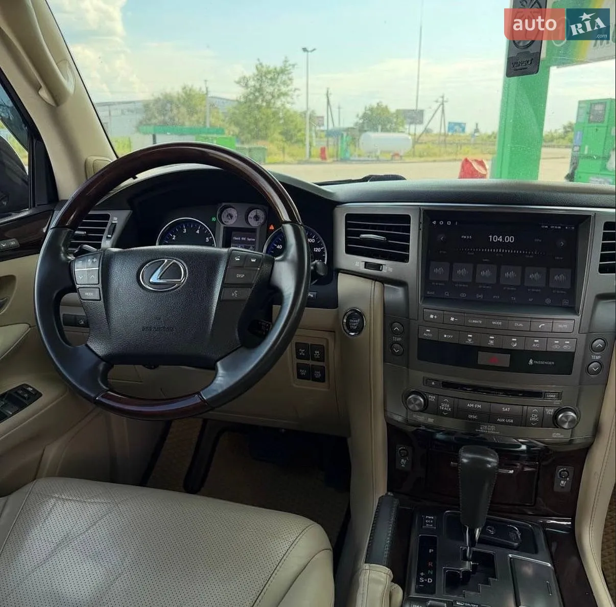 2010 Lexus LX - мініатюра 17