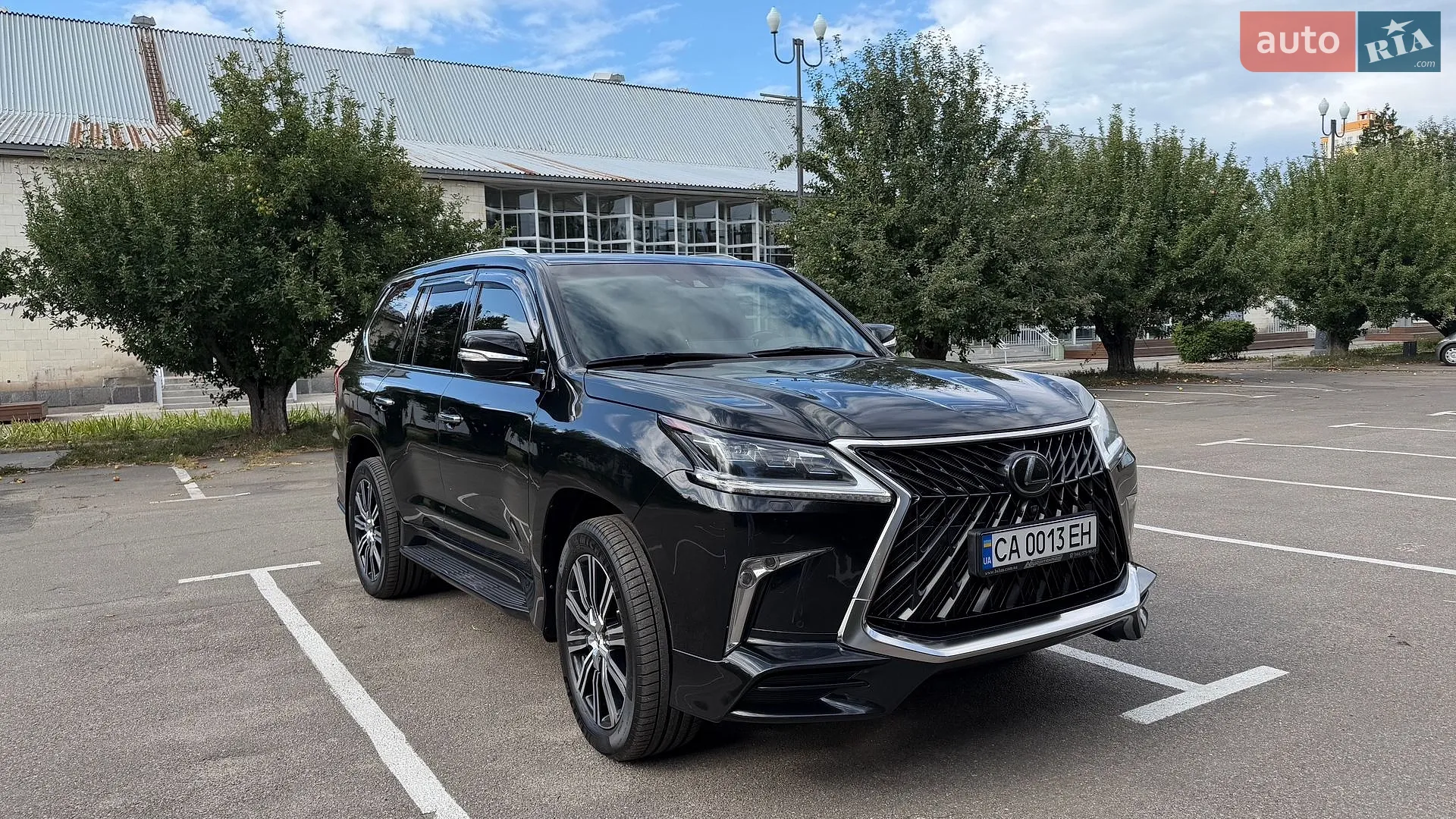 2019 Lexus LX - мініатюра 2