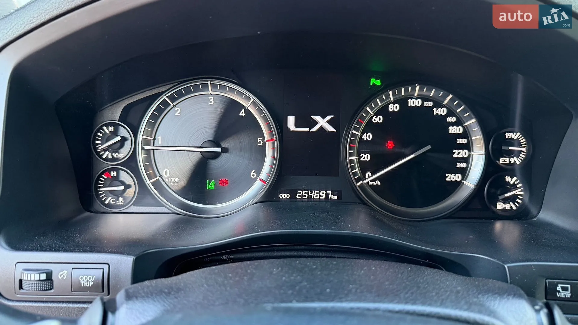 2016 Lexus LX - мініатюра 12