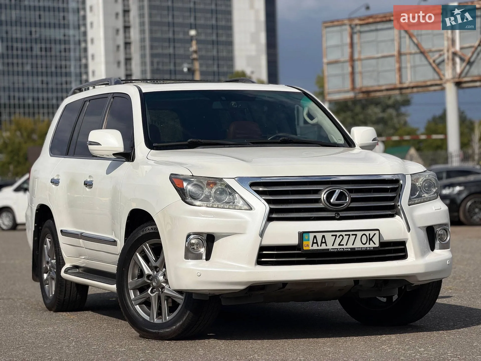 2012 Lexus LX - мініатюра 9
