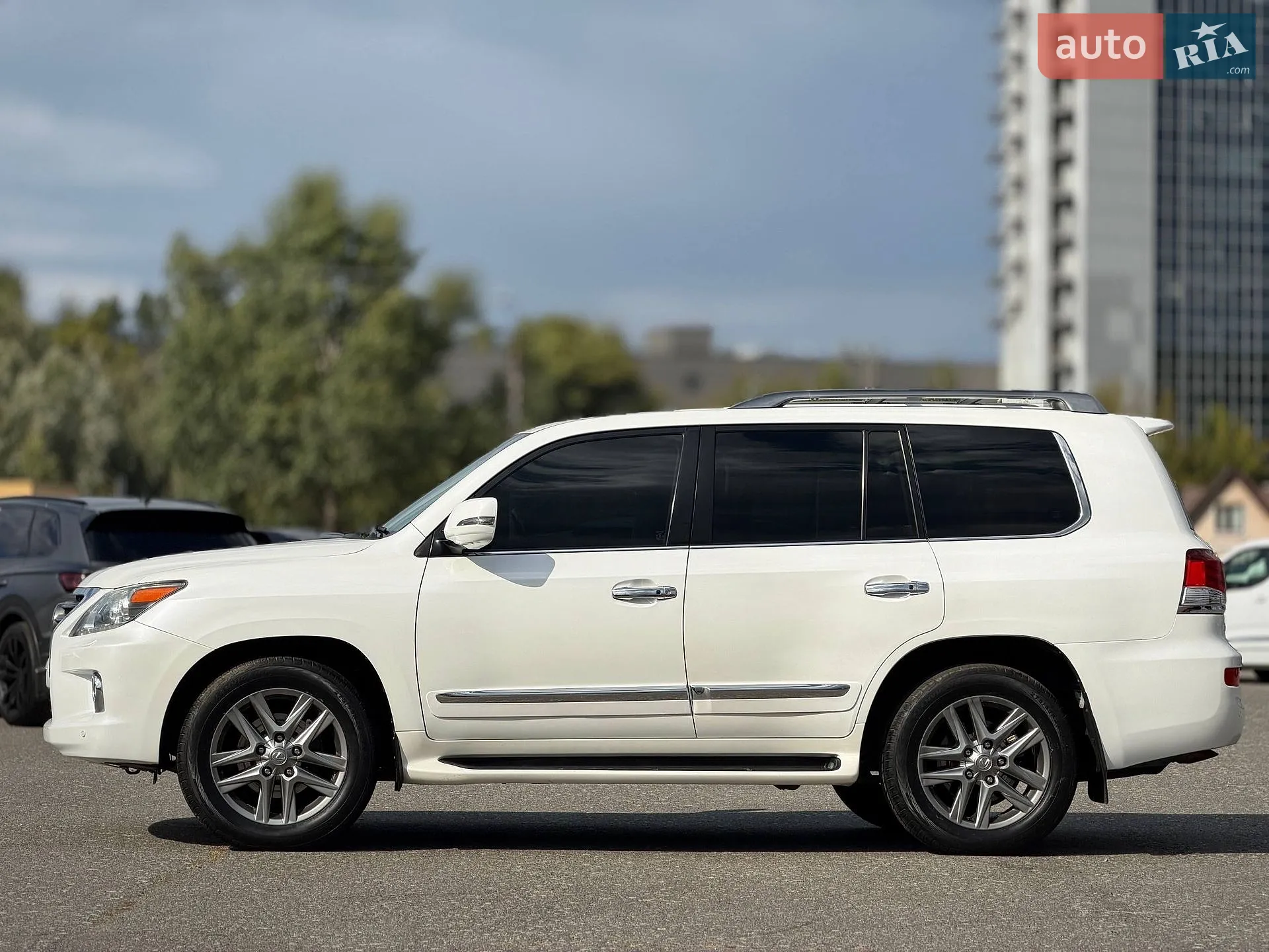 2012 Lexus LX - мініатюра 11