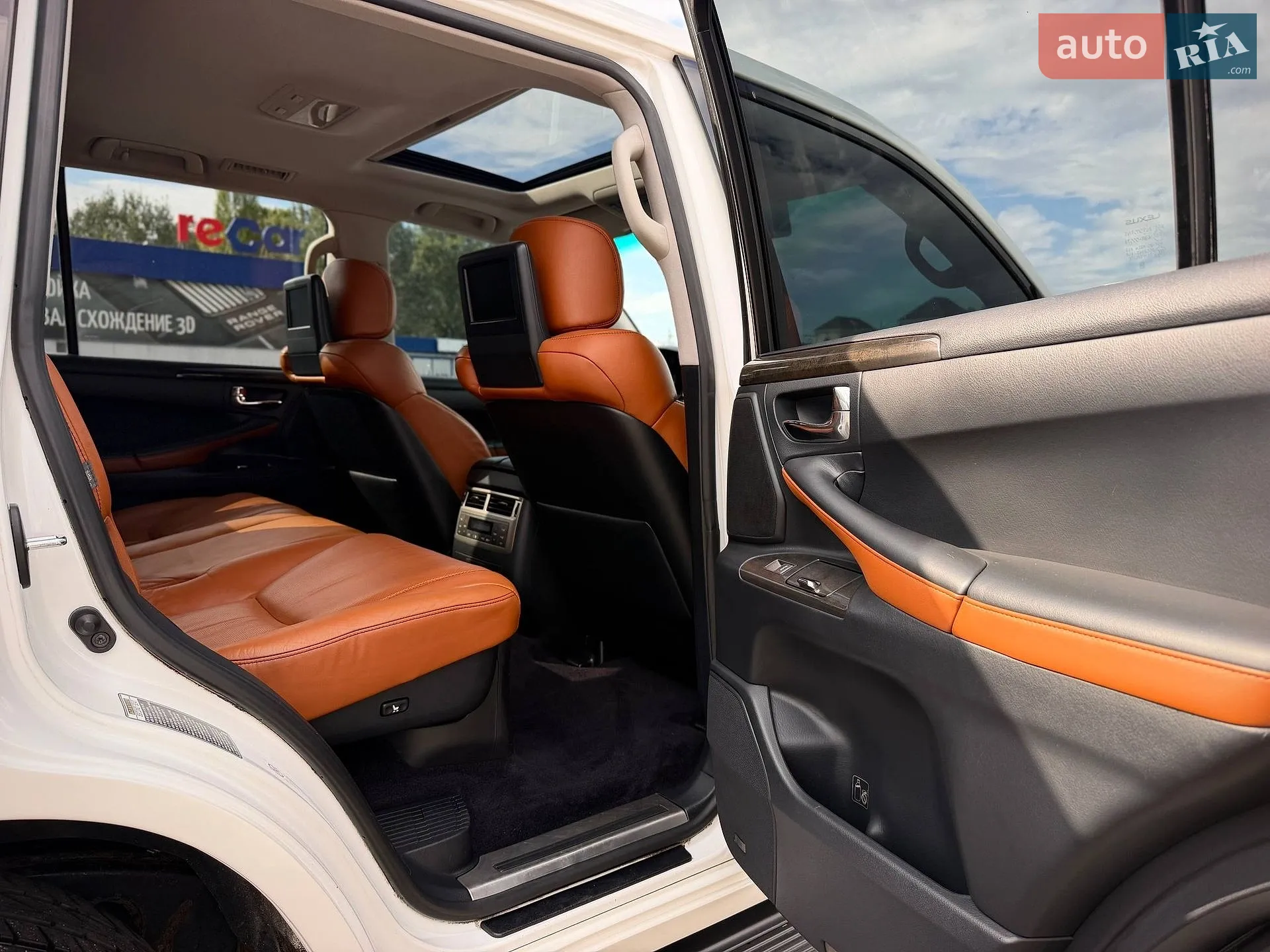 2012 Lexus LX - мініатюра 46