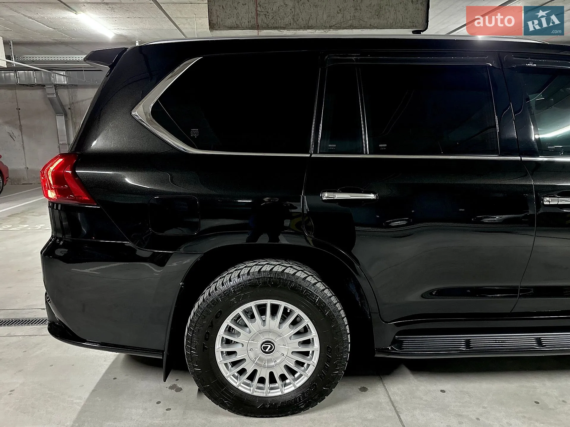 2019 Lexus LX - мініатюра 9