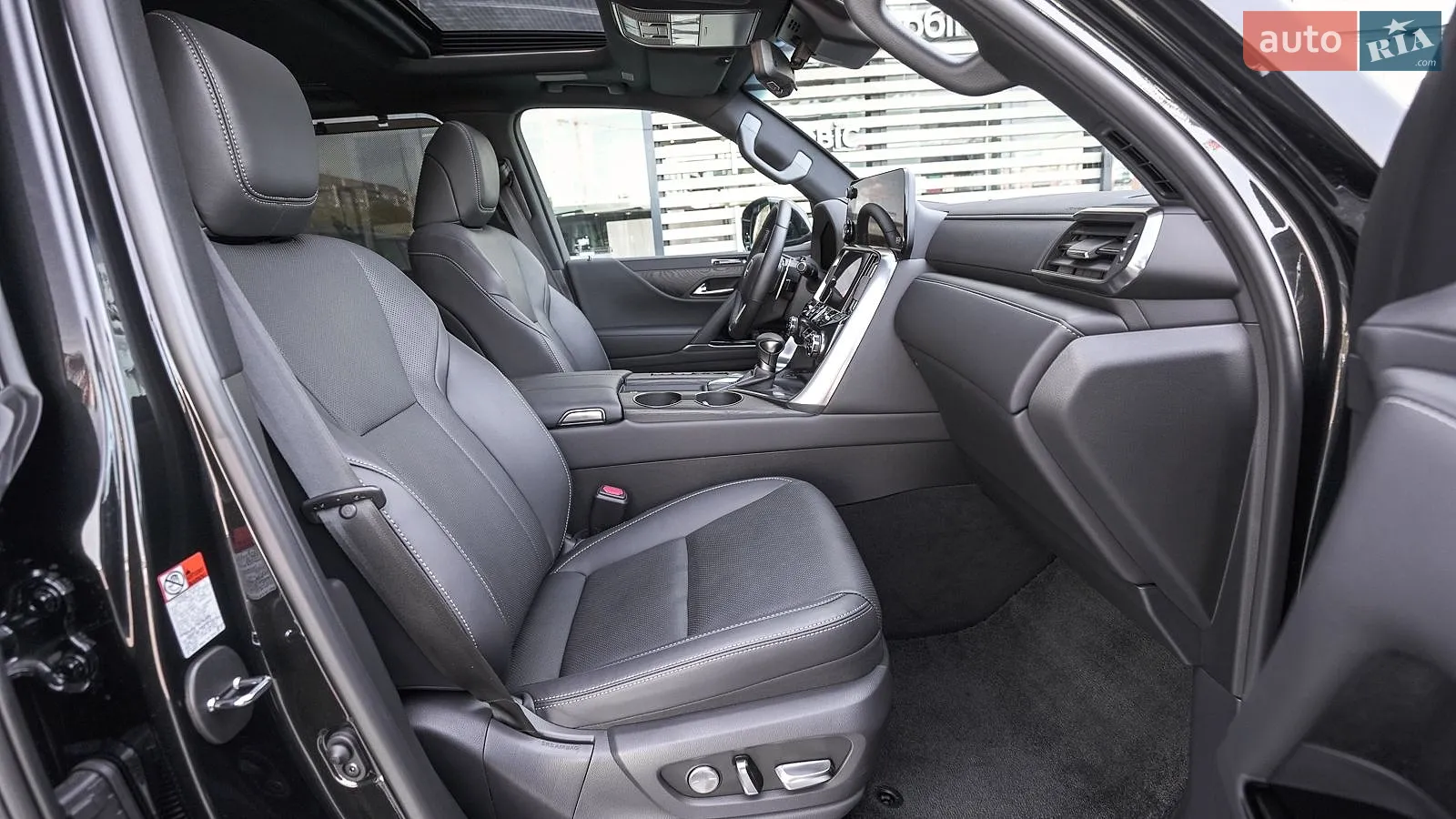 2025 Lexus LX - мініатюра 6