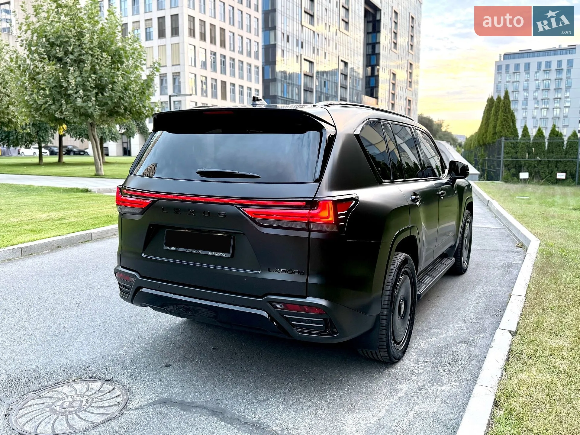 2025 Lexus LX - мініатюра 12
