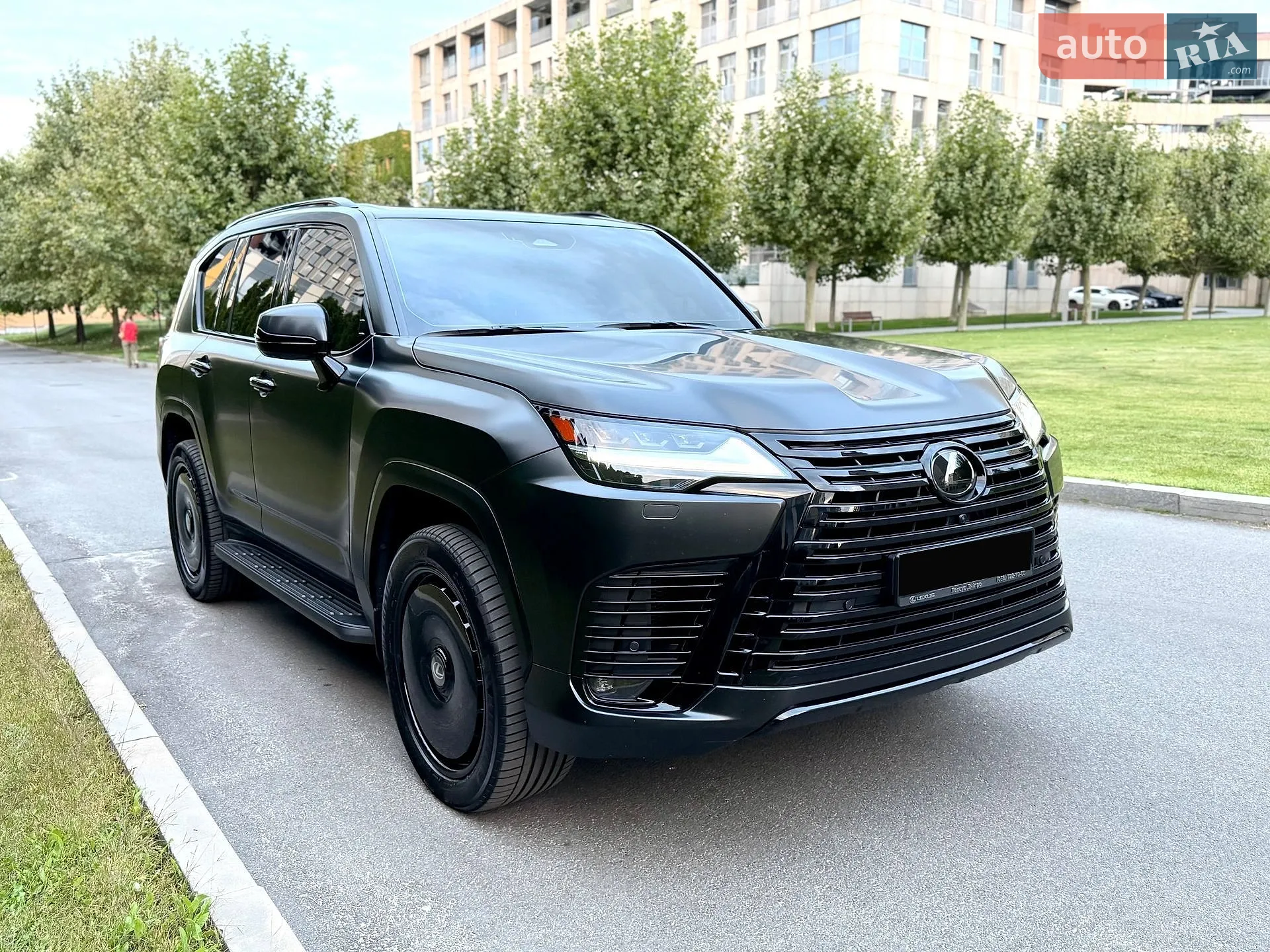 2025 Lexus LX - мініатюра 17