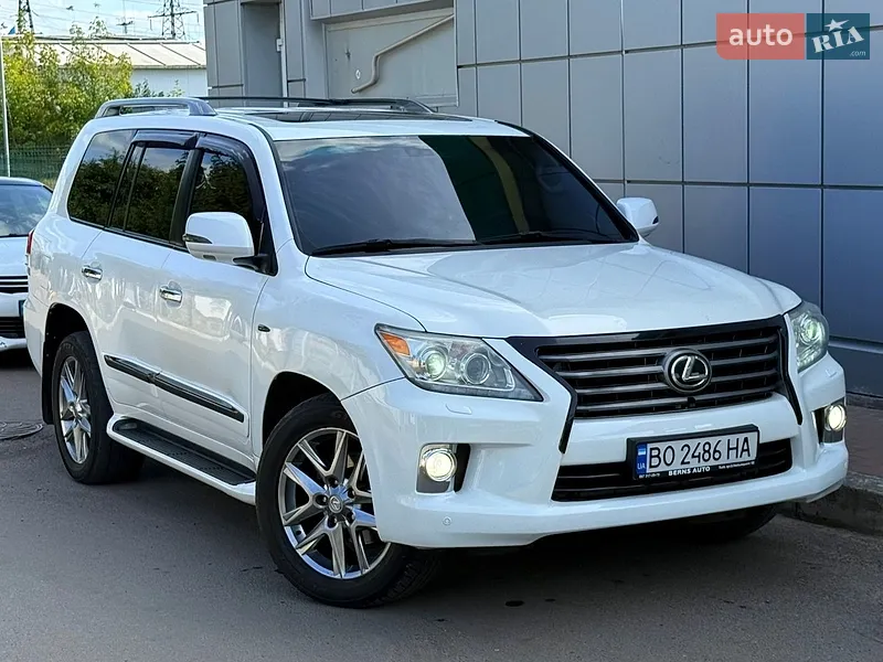 Lexus LX