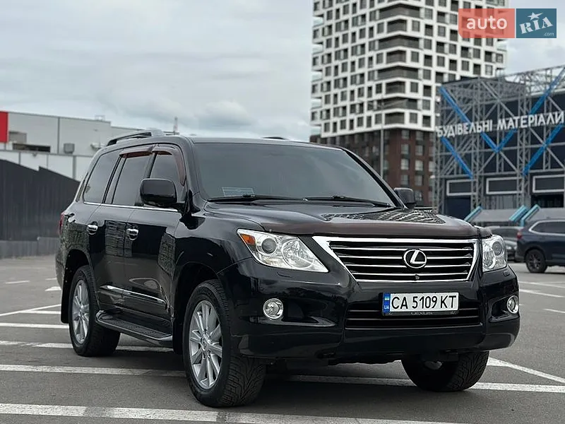Lexus LX 2008