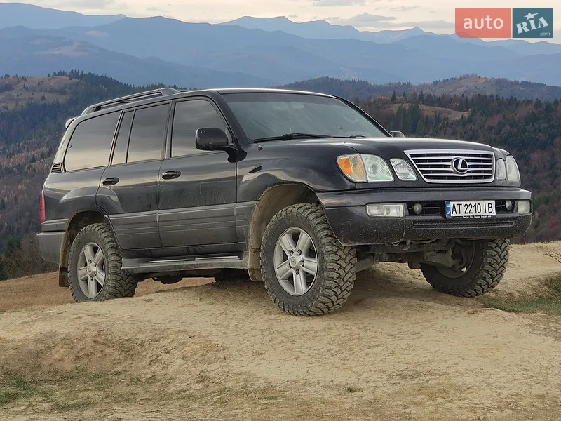 Lexus LX