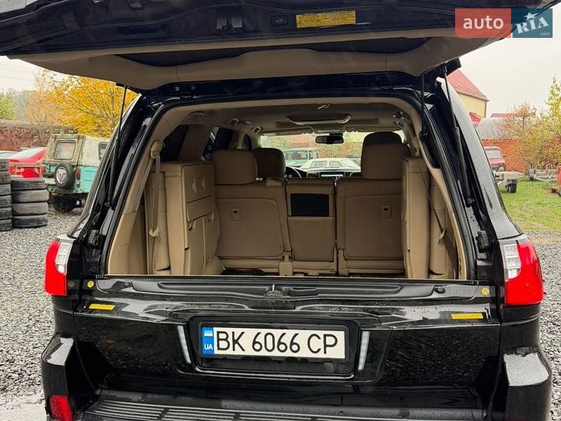 Внедорожник / Кроссовер Lexus LX 2010 в Славуте