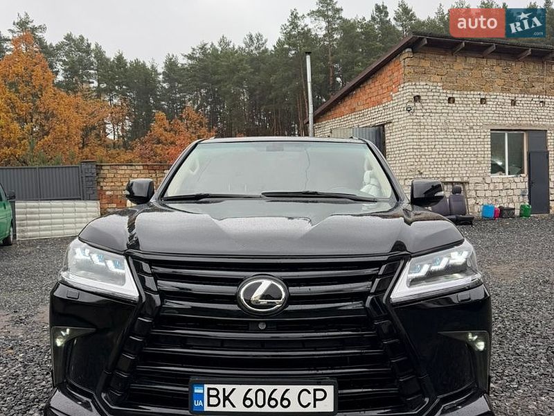 Внедорожник / Кроссовер Lexus LX 2010 в Славуте