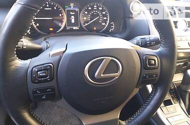 Позашляховик / Кросовер Lexus NX 2016 в 