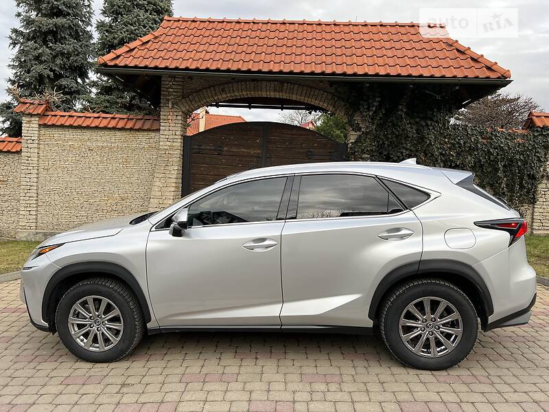 Внедорожник / Кроссовер Lexus NX 2017 в 