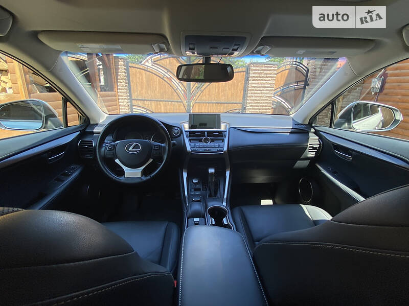 Внедорожник / Кроссовер Lexus NX 2017 в Харькове
